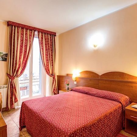 Millyhouse Bed and Breakfast Rom Exteriör bild